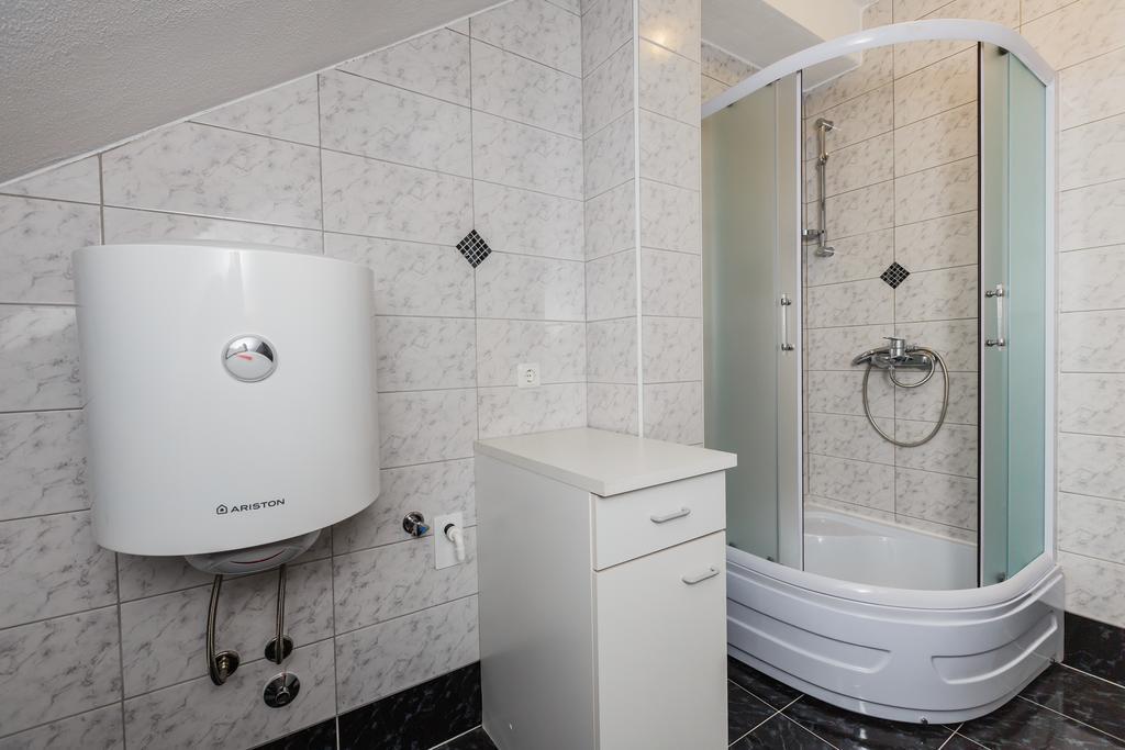 Apartment Anna Kastela Bagian luar foto
