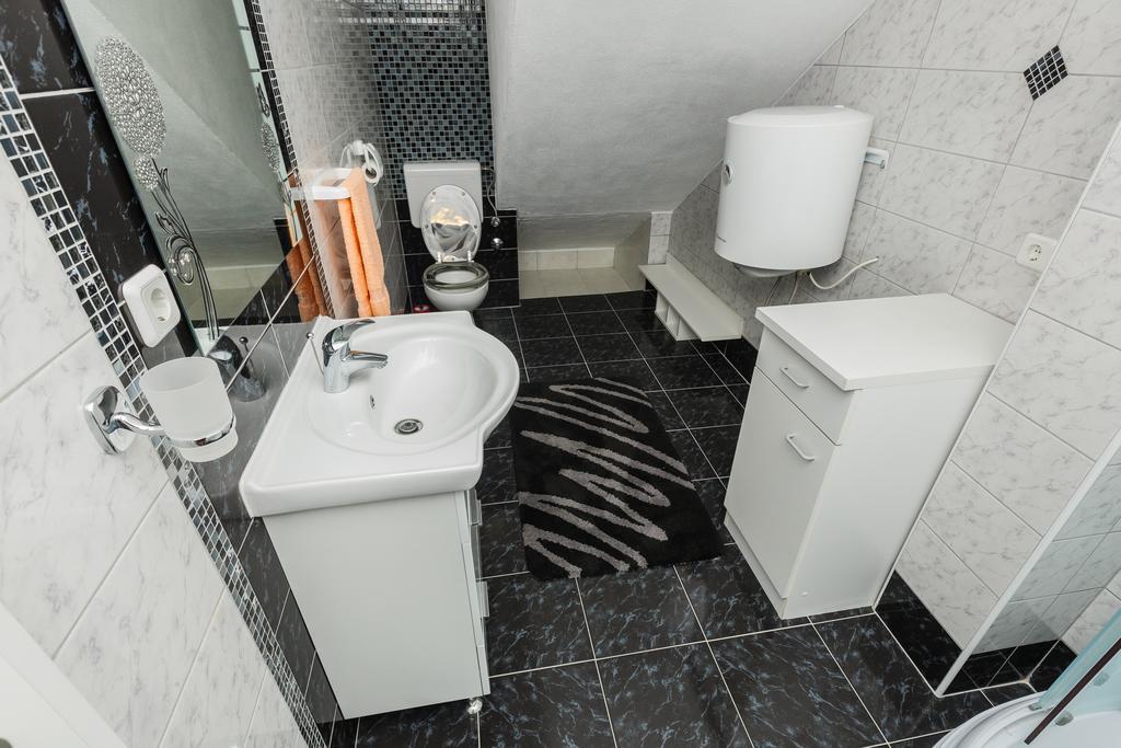 Apartment Anna Kastela Bagian luar foto
