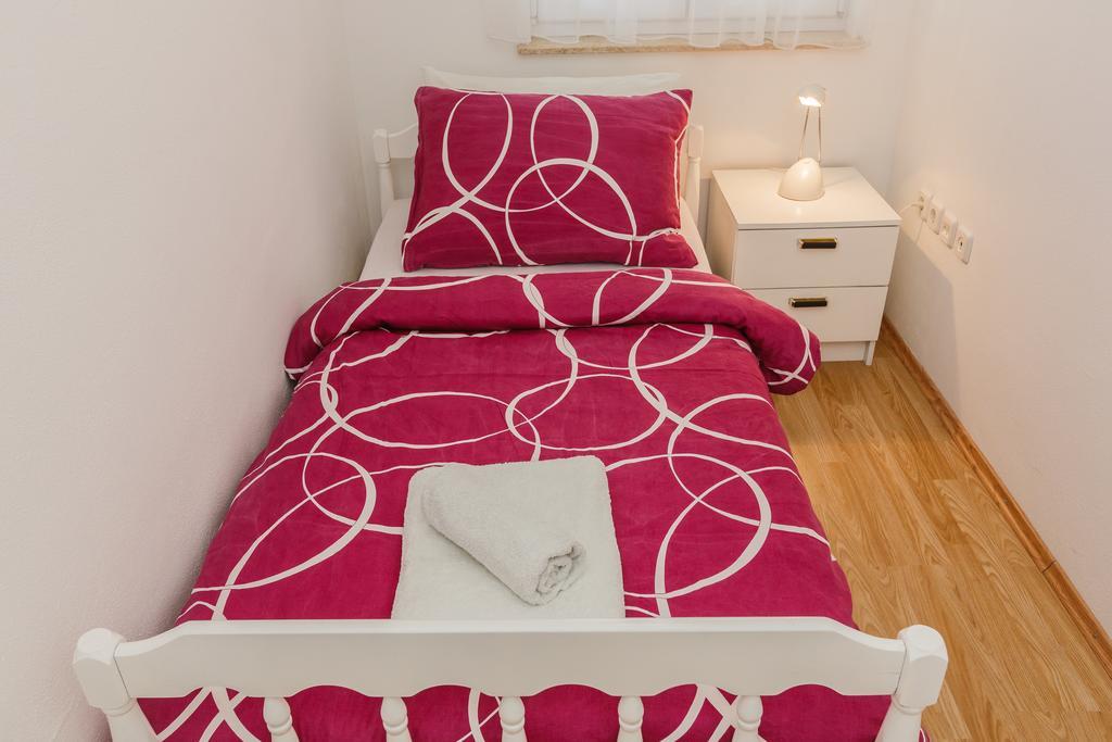 Apartment Anna Kastela Bagian luar foto