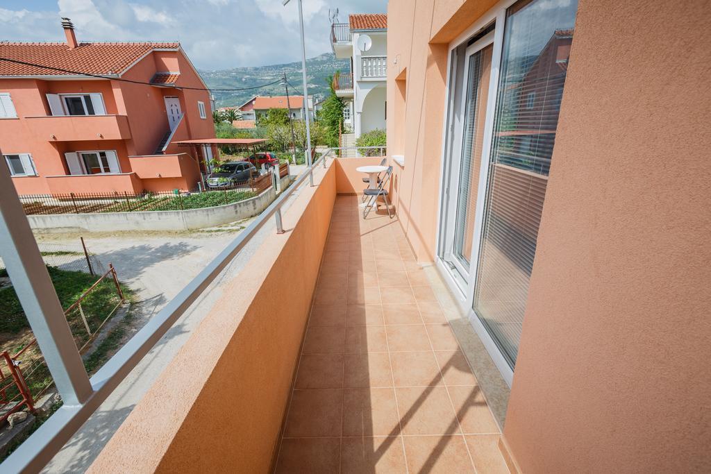 Apartment Anna Kastela Bagian luar foto