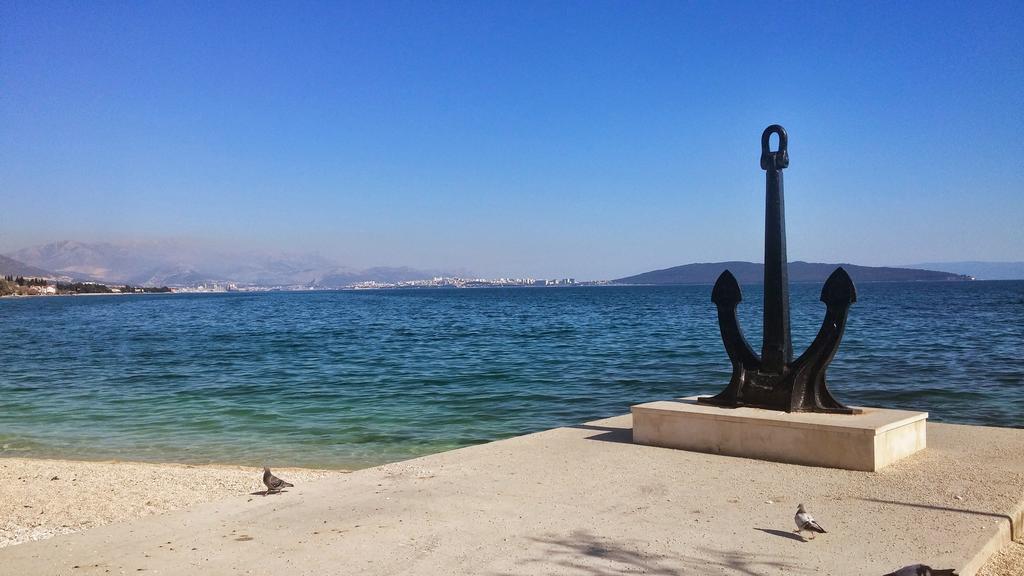 Apartment Anna Kastela Bagian luar foto