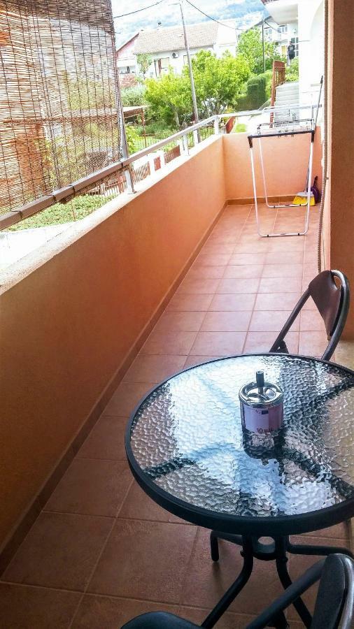Apartment Anna Kastela Bagian luar foto